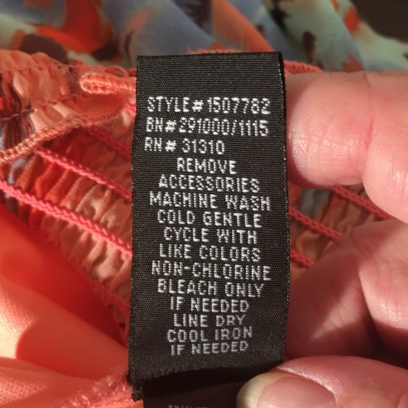 By & By Blouse w/shell - Picture 7 of 7